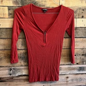 Express zipper V-neck